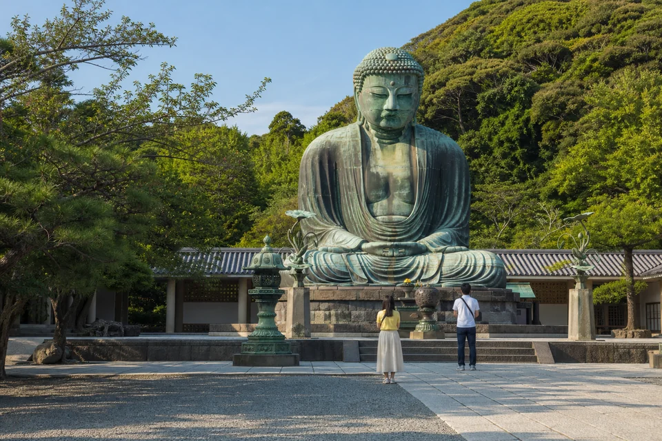 Great Buddha of Kamakura in a peaceful temple garden