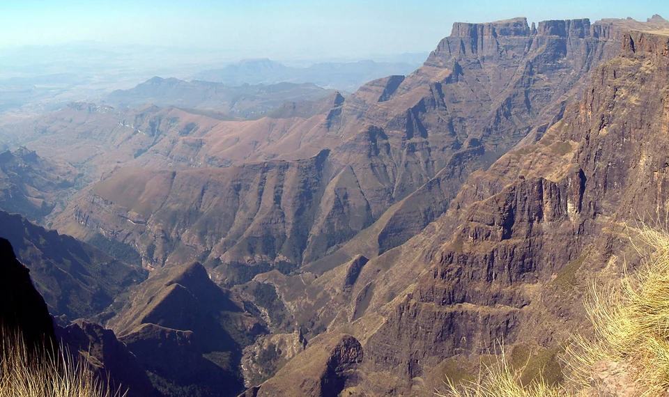 Drakensberg Amphitheatre ridge seen close to the lip of Tugela Falls in South Africa