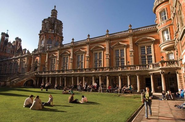 Universities that are hard to get into in the UK